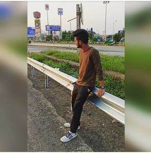 Meet your Posher, Anish